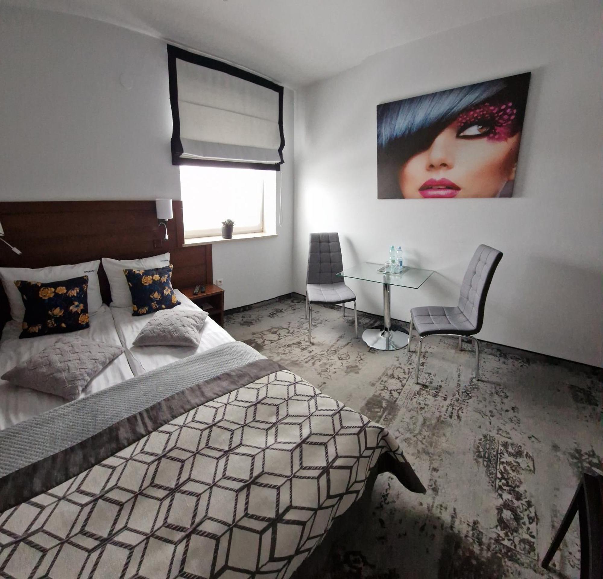 Hotel Cynamon Nowy Sącz Esterno foto