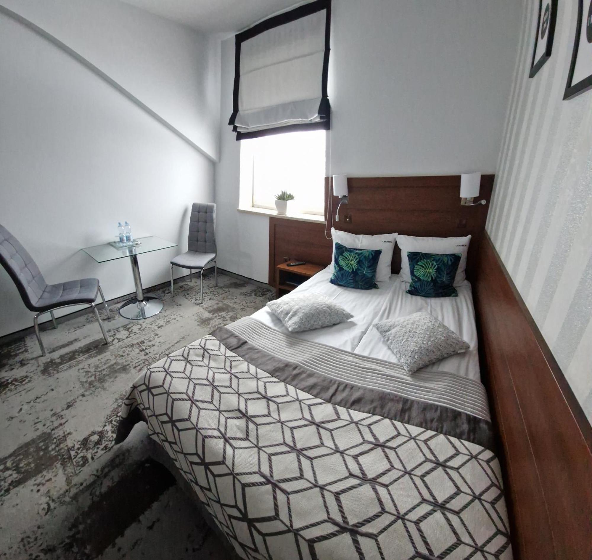 Hotel Cynamon Nowy Sącz Esterno foto