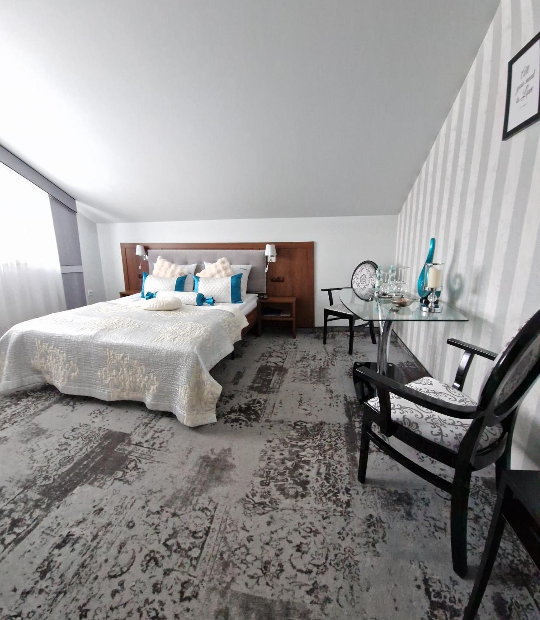 Hotel Cynamon Nowy Sącz Esterno foto